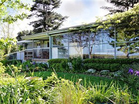 Welcome Springs Remedial Massage And B&B Accommodation - Mackay Tourism 0