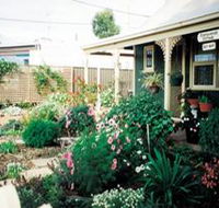 Schoolhouse Cottage - Mackay Tourism