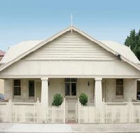Seaside Semaphore Holiday Accommodation - Mackay Tourism