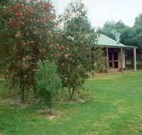 Murray's Country Cottages - Mackay Tourism