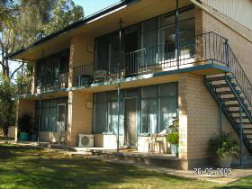 Longbeach Apartments Coffin Bay - Mackay Tourism 0