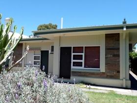Rosemary's Place - Mackay Tourism 0