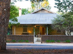 Mill Cottage Loxton - Mackay Tourism 0