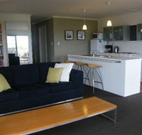 Coorong Waterfront Retreat - Mackay Tourism