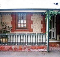 The Lion Cottage - Mackay Tourism