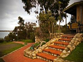 Ulonga Lodge - Mackay Tourism 0