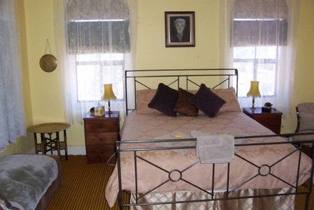 Laura Brewery Bed And Breakfast - Mackay Tourism 3