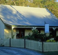Country Pleasures Bed and Breakfast - Mackay Tourism