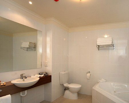 Links Lady Bay Golf Resort - Mackay Tourism 2