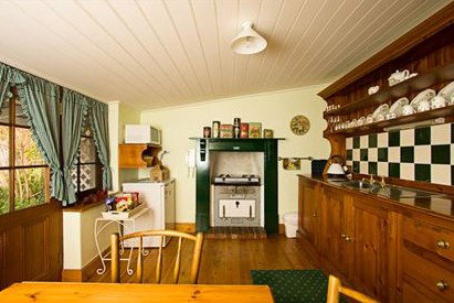 Sarah's Cottage - Mackay Tourism 5