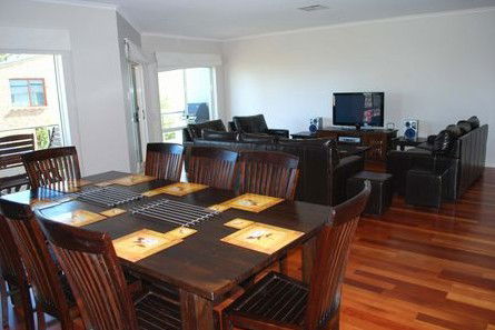 Tradewinds At Port Elliot - Mackay Tourism 1