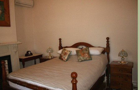 Meaney's Rest - Mackay Tourism 3