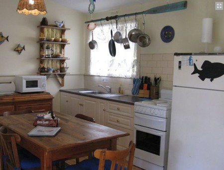 Boathaven Beach House - Mackay Tourism 1