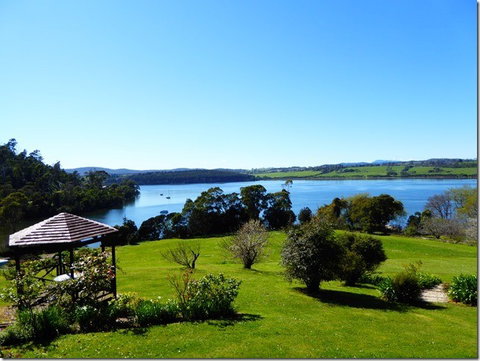 Tamar River Retreat - Mackay Tourism 4