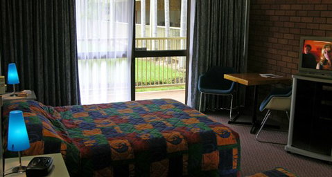 Batchelor Resort - Mackay Tourism 4