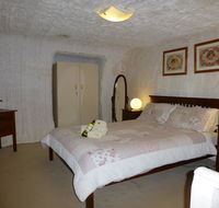 Underground Bed and Breakfast - Mackay Tourism