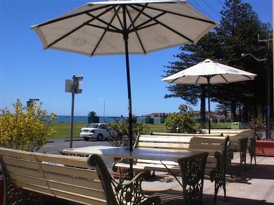 Anchorage At Victor Harbor Seafront Hotel - Mackay Tourism 0