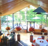 Old Willows Country Estate - Mackay Tourism