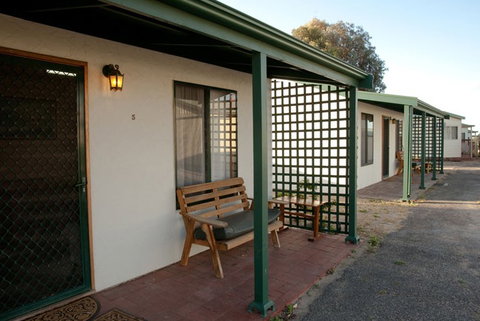 Moonta Bay Road Cabins And Cottages - Mackay Tourism 0