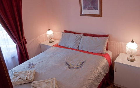 Moonta Bay Road Cabins And Cottages - Mackay Tourism 2