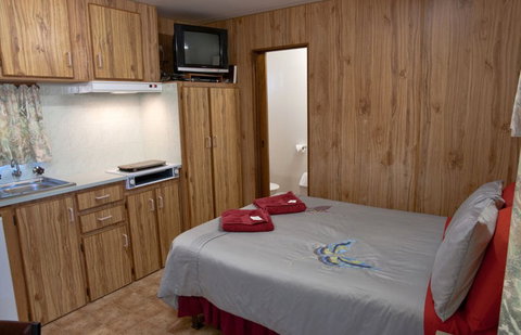 Moonta Bay Road Cabins And Cottages - Mackay Tourism 5