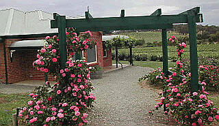 Limestone Hill - Mackay Tourism 0