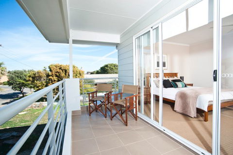 Coast & Vines @ Moana Beach - Mackay Tourism 4