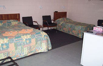 Port Wakefield Motel - Mackay Tourism 3