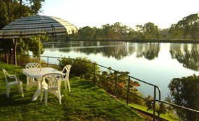 Riverfront Retreat - Mackay Tourism 5