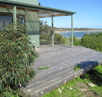 Wallaby Beach House - Mackay Tourism