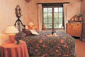 Adelaide Hills Country Cottages - Lavender Fields - Mackay Tourism 1