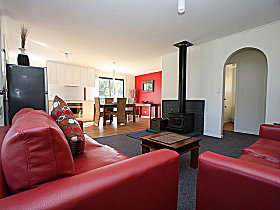 Bruny Island Villas - Eversley - Mackay Tourism 0