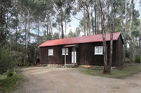 Taranna Cottages - Mackay Tourism 0