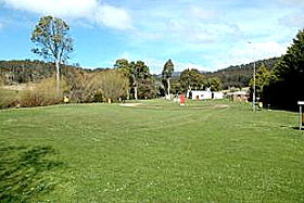 Mole Creek Camping Ground - Mackay Tourism 0