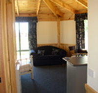 Seven Mile Cottages - Mackay Tourism