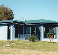 Homelea Accommodation Spa Cottage and Apartments - Mackay Tourism