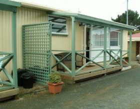 Orford Seabreeze Holiday Cabins - Mackay Tourism 0