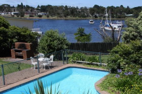 Leisure Inn Waterfront Lodge - Mackay Tourism 0