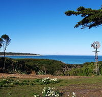 Three Hummock Island - Mackay Tourism