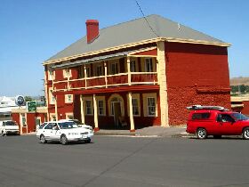 Stanley Hotel - Mackay Tourism 0
