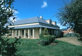 Strathmore Colonial Accommodation - Mackay Tourism 0