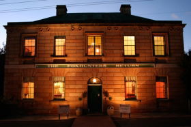 Foxhunters Return - Mackay Tourism 0
