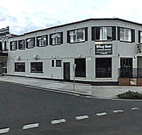 Wharf Hotel Wynyard - Mackay Tourism