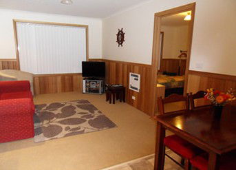 Driftwood Strahan Villas - Mackay Tourism 2