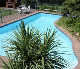 Leisure Inn Waterfront Lodge - Mackay Tourism 3