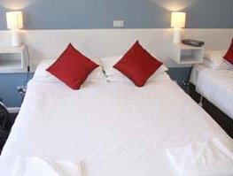 Leisure Inn Waterfront Lodge - Mackay Tourism 4