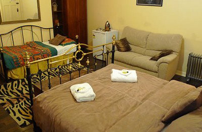 Edinburgh Gallery Bed & Breakfast - Mackay Tourism 2