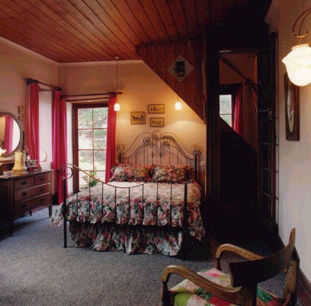 Waverley Cottage - Mackay Tourism 1