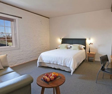 Bluestone Grain Store B&B - Mackay Tourism 2