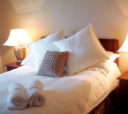 Old Cable Station Colonial Retreat - Mackay Tourism 1